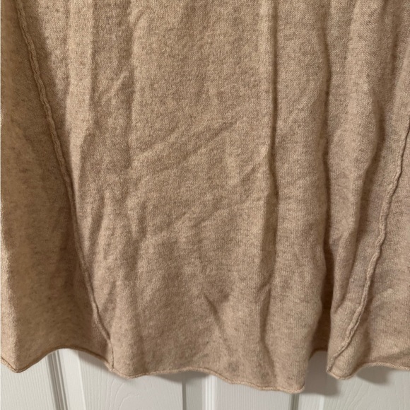 Subtle Luxury 100% Cashmere Sweater Tan Beige Raw Hem Flowy XS/S Small - Picture 13 of 16